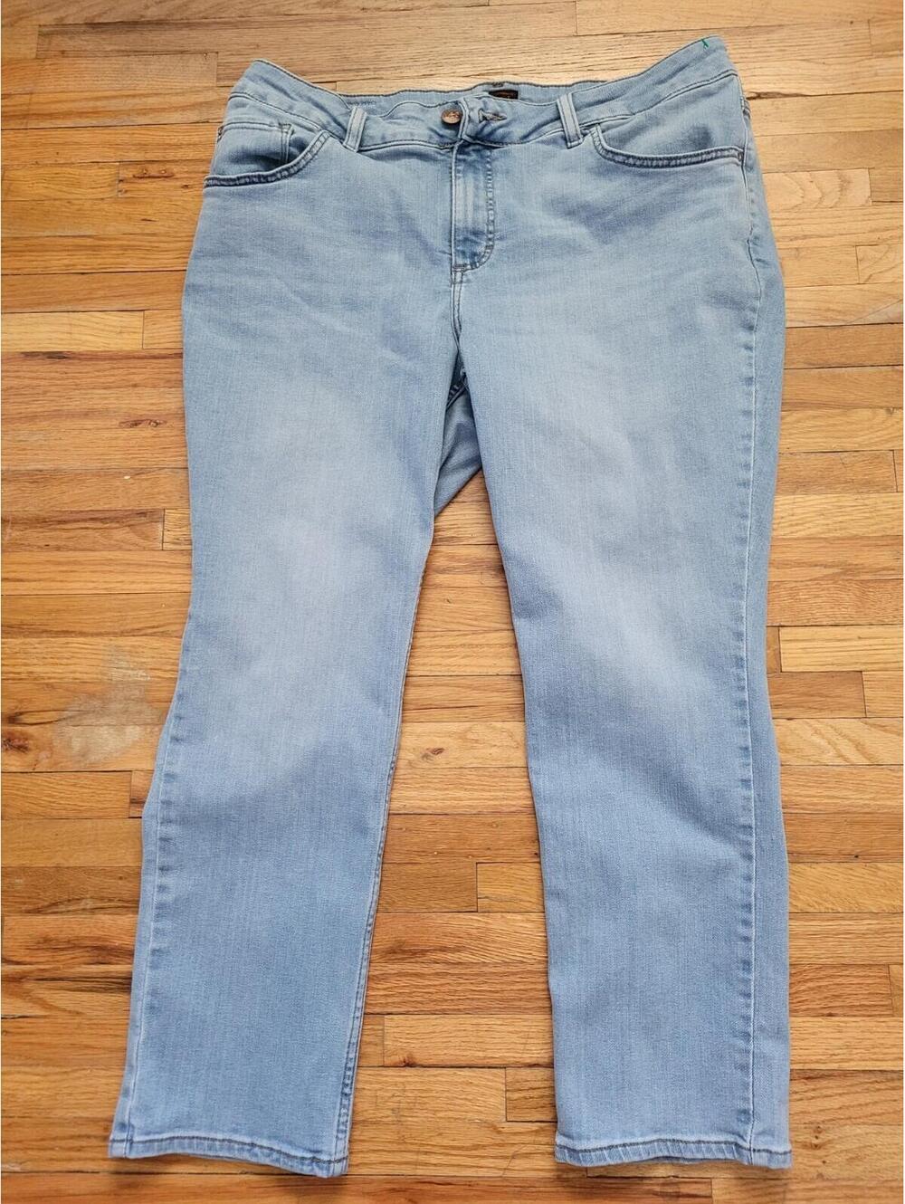 Lee Jeans~ Women’s 18WP~ Stretch~ High Rise~ Straight Leg~ Blue Denim